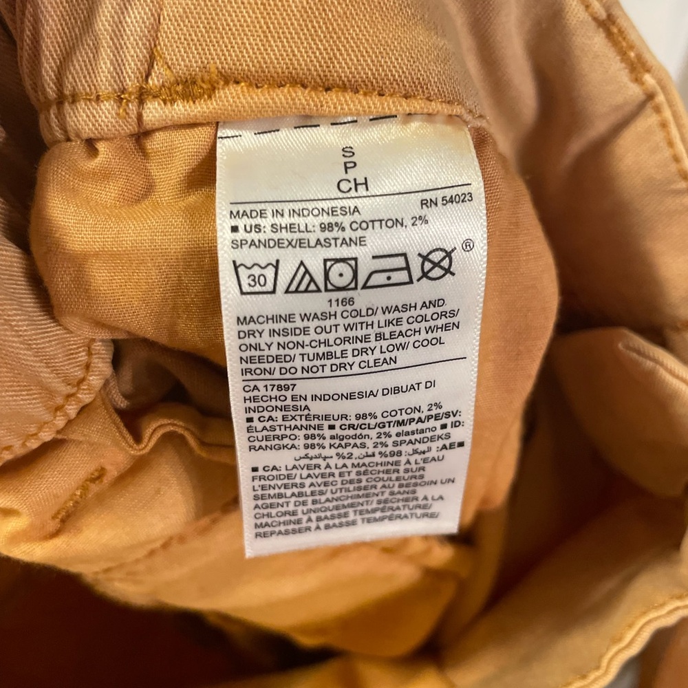 NWT Old Navy Mustard Yellow Chino Pants - Picture 6 of 6